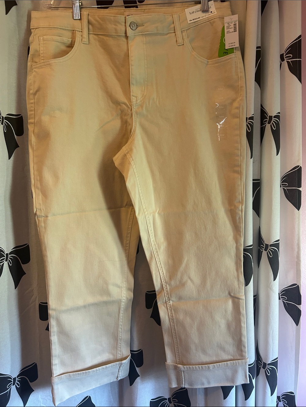 NWT 18W Maurices Cream Straight-Leg Super Stretch Cuffed High Rise Jeans